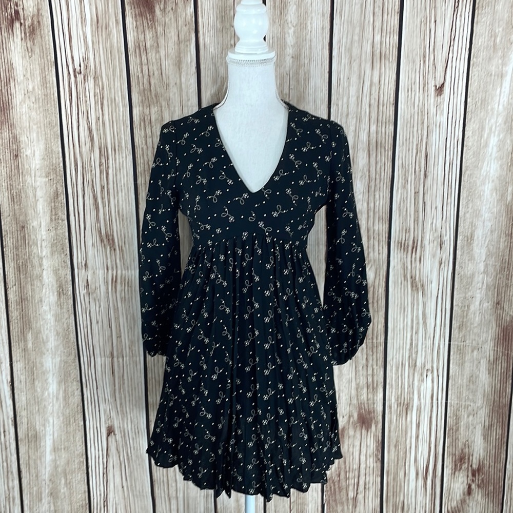 Crazy Horse Black Flowy Boho Western Mini Dress w/White Lasso Design V-neck